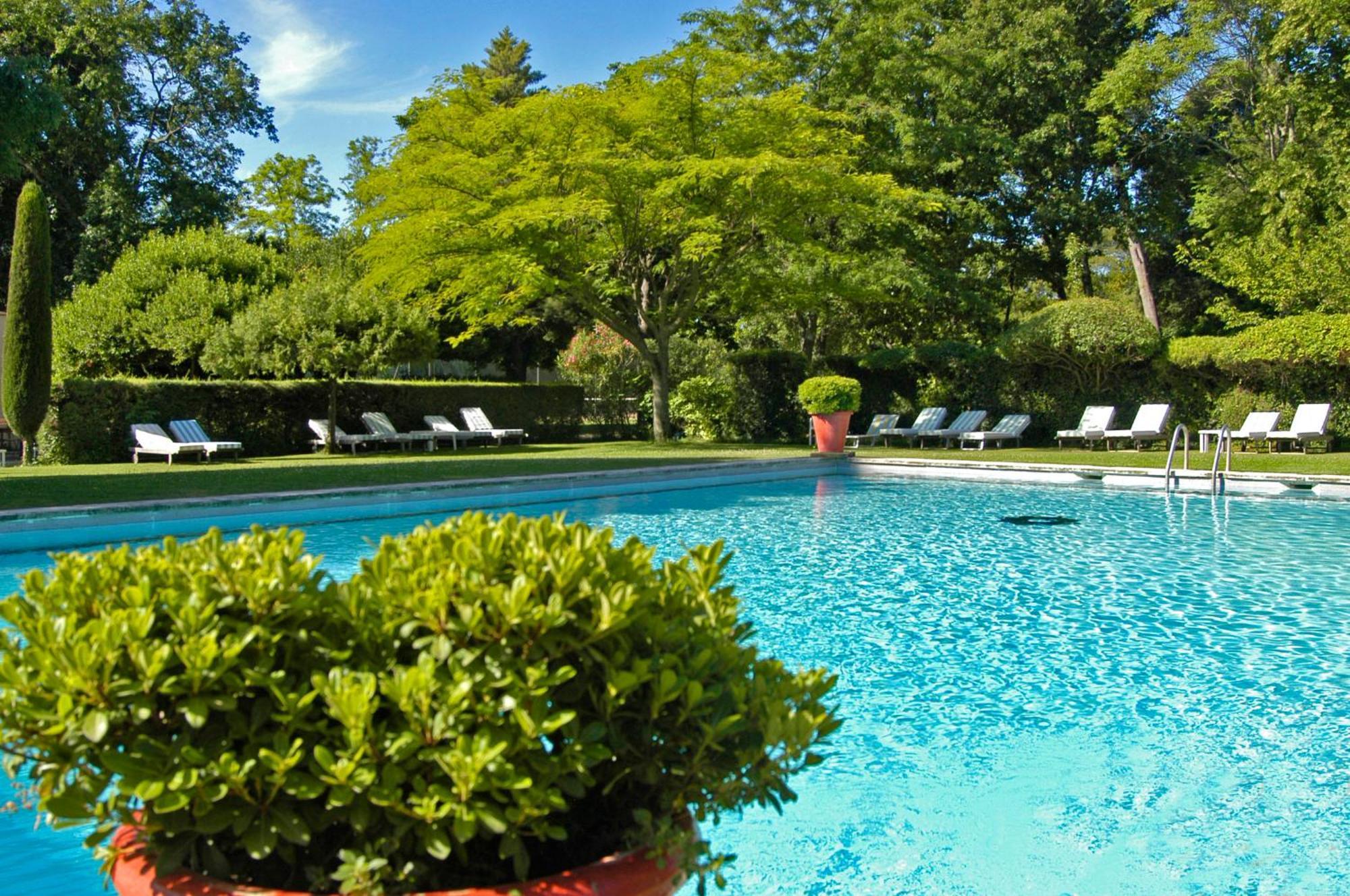 Hotel Chateau D'arpaillargues - Teritoria 4*
